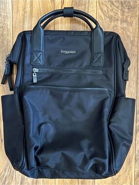 Baggallini Soho Laptop Backpack
